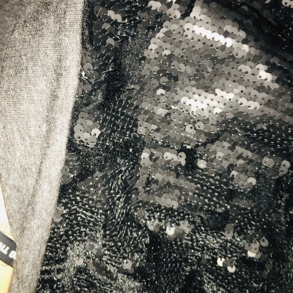 Sweater - Picture 4 of 5